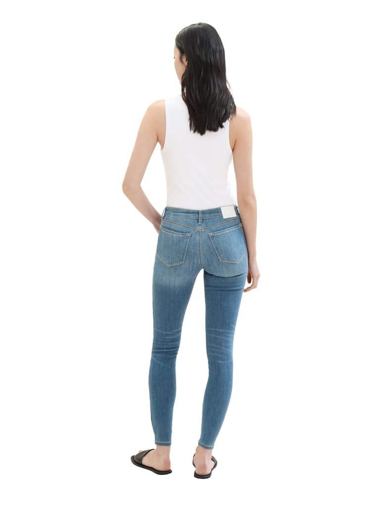 Nela Extra Skinny Jeans