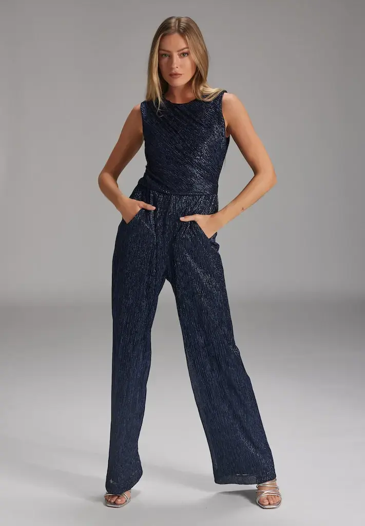 Plissierter Lurex-Jumpsuit ohne Ärmel