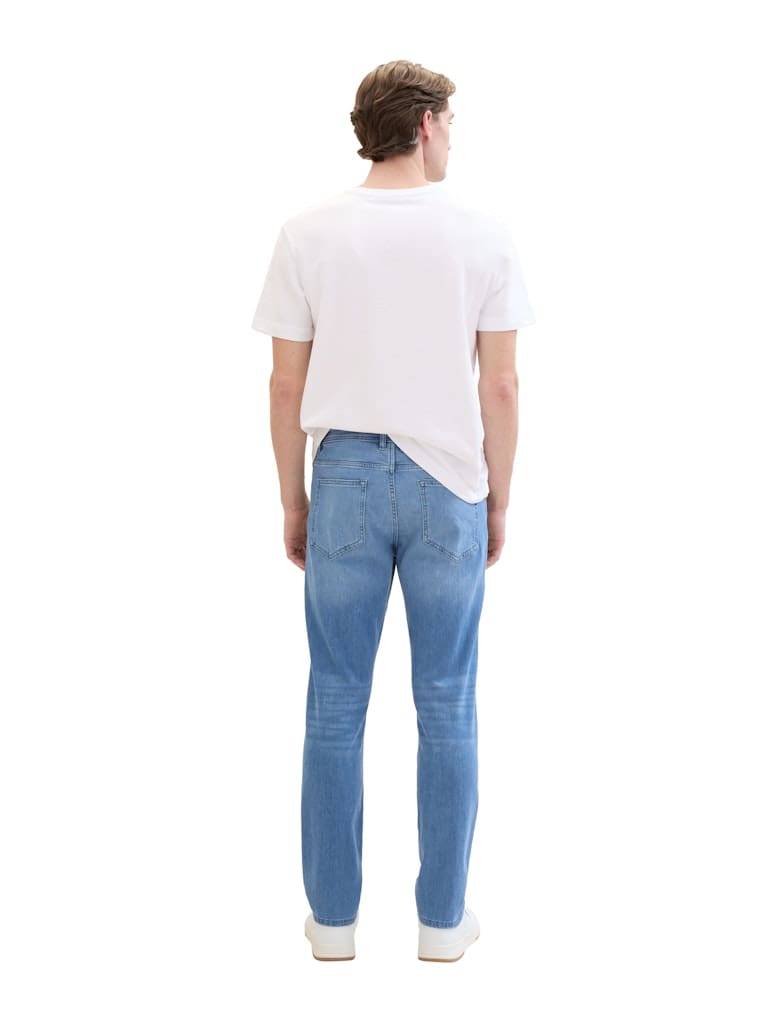 Ultra Light Josh Slim Jeans