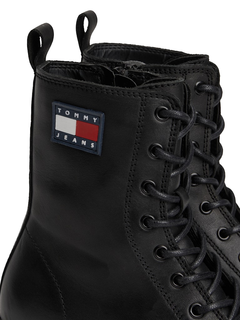 TJW URBAN LACE UP BOOT