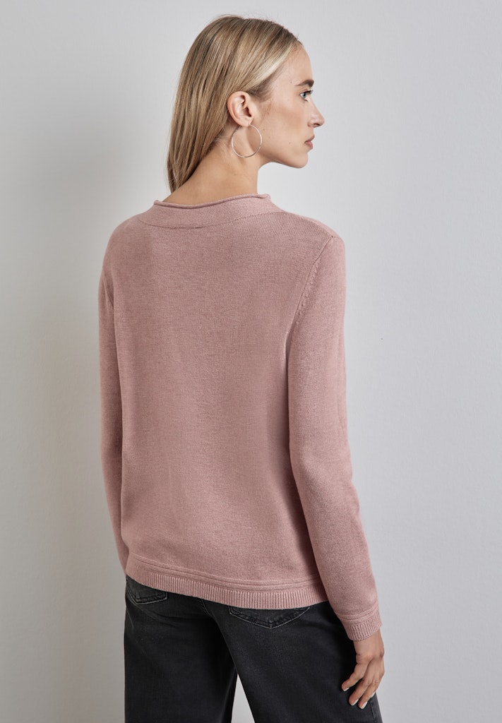 Pullover mit gerolltem Saum