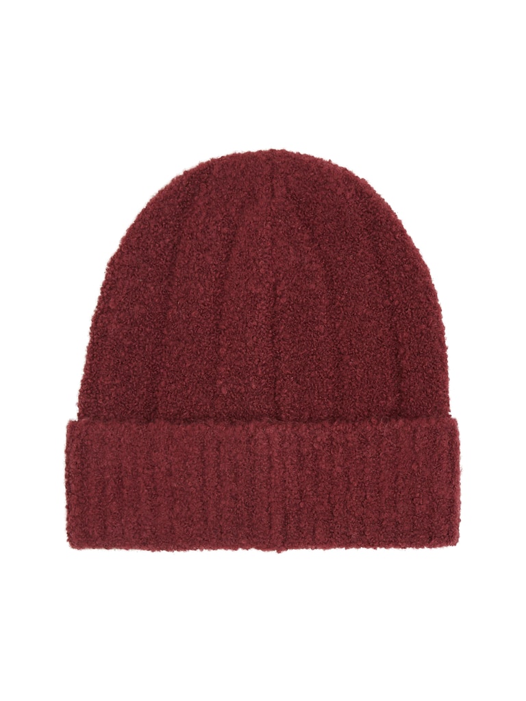 MODERN PATCH CHUNKY BEANIE