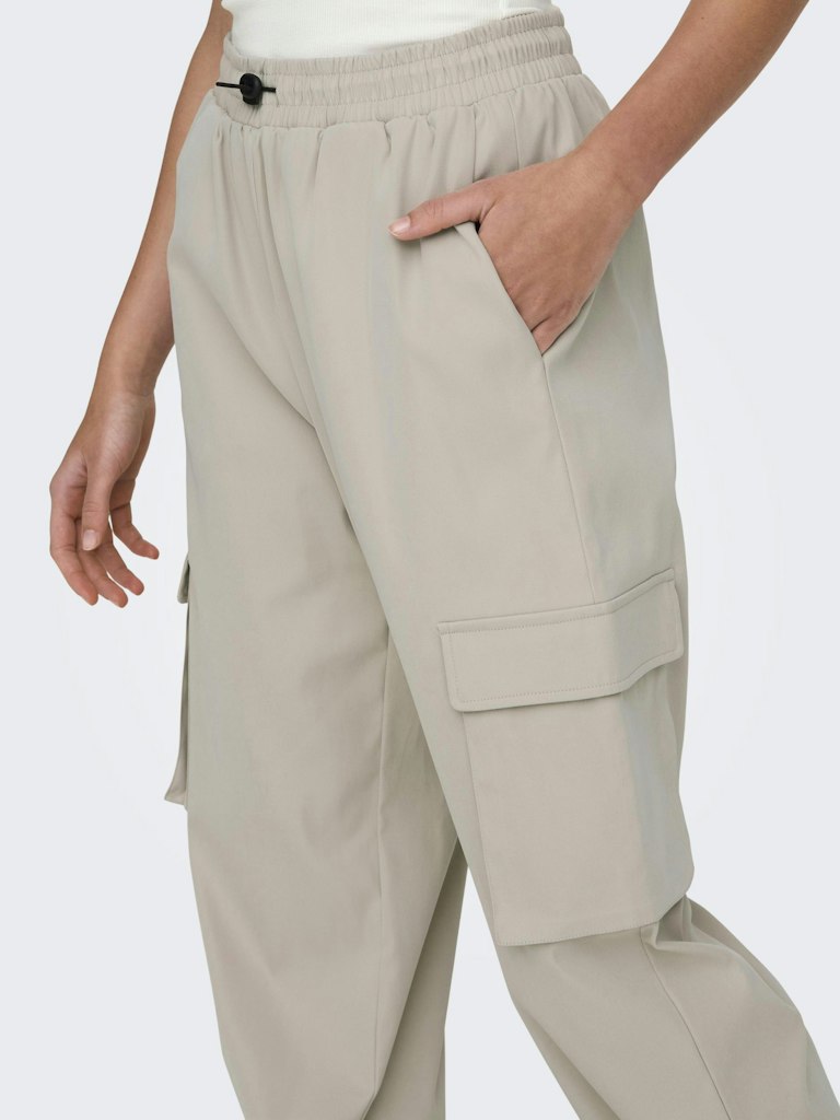 ONLCASHI CARGO PANT WVN NOOS